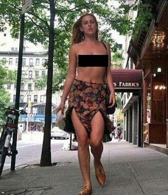 布鲁斯-威利斯21岁女儿赤裸上身逛街(图)